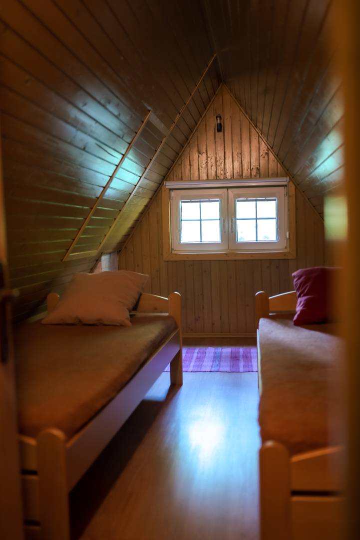 Spálňa, Chata v strede lesa so saunou a kaďou, Ostrá Lúka