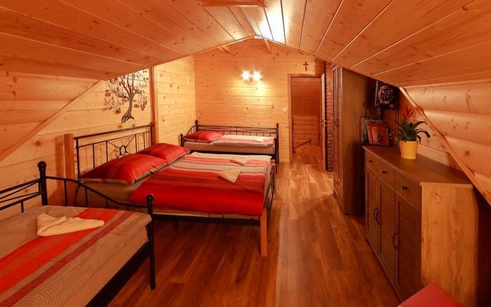 Spálňa, Chata Staškov, Staškov