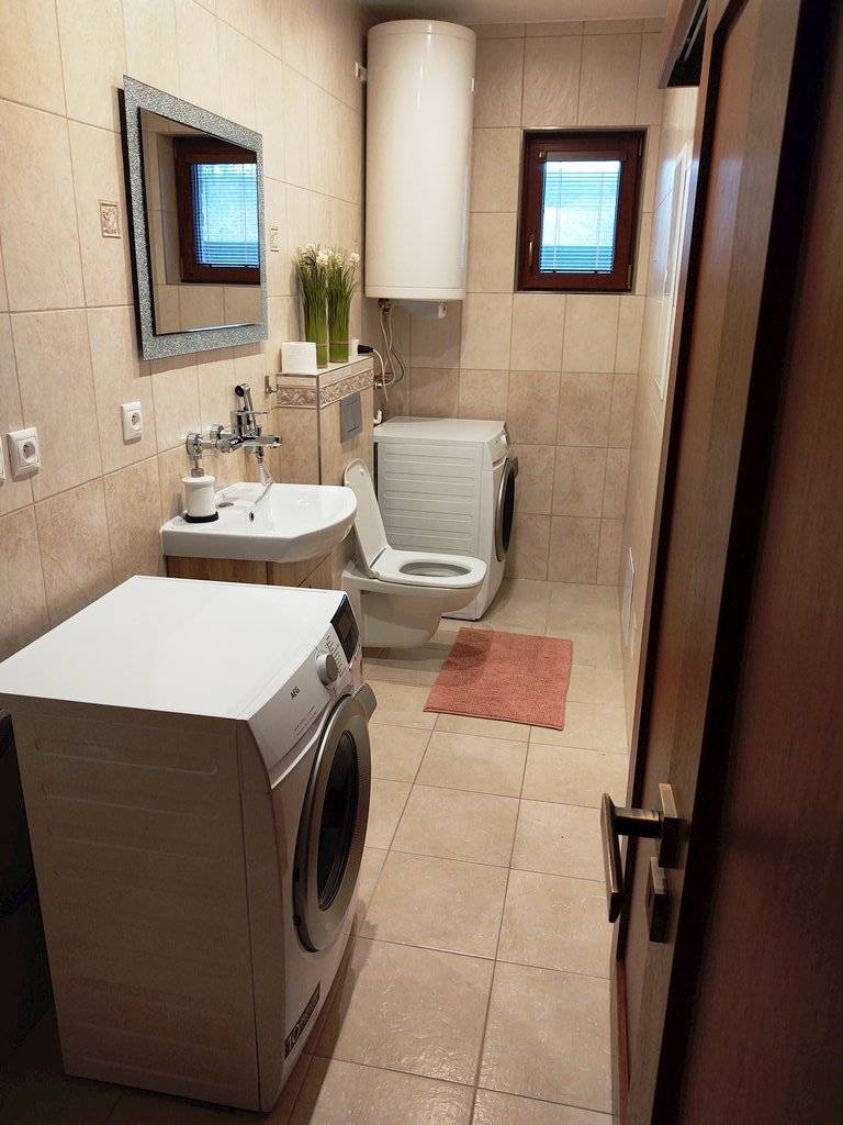 Samostatná toaleta, Rekreačný dom SPOLIKO, Podhájska