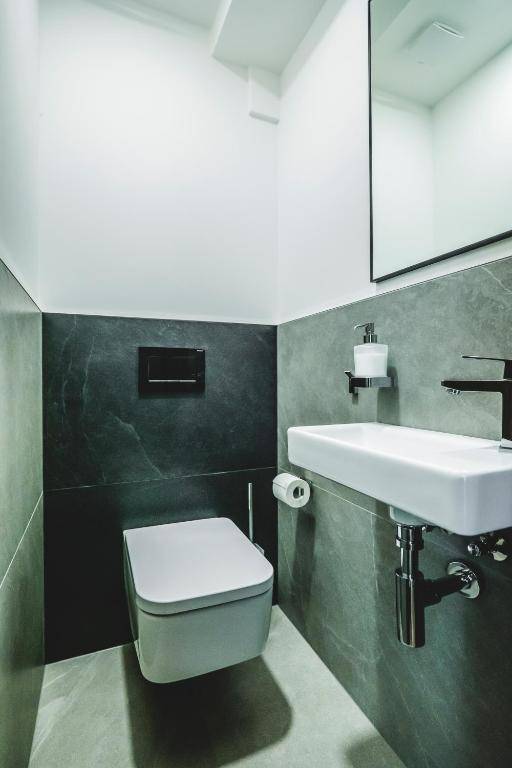 Samostatná toaleta, beauty bar concept, Žilina