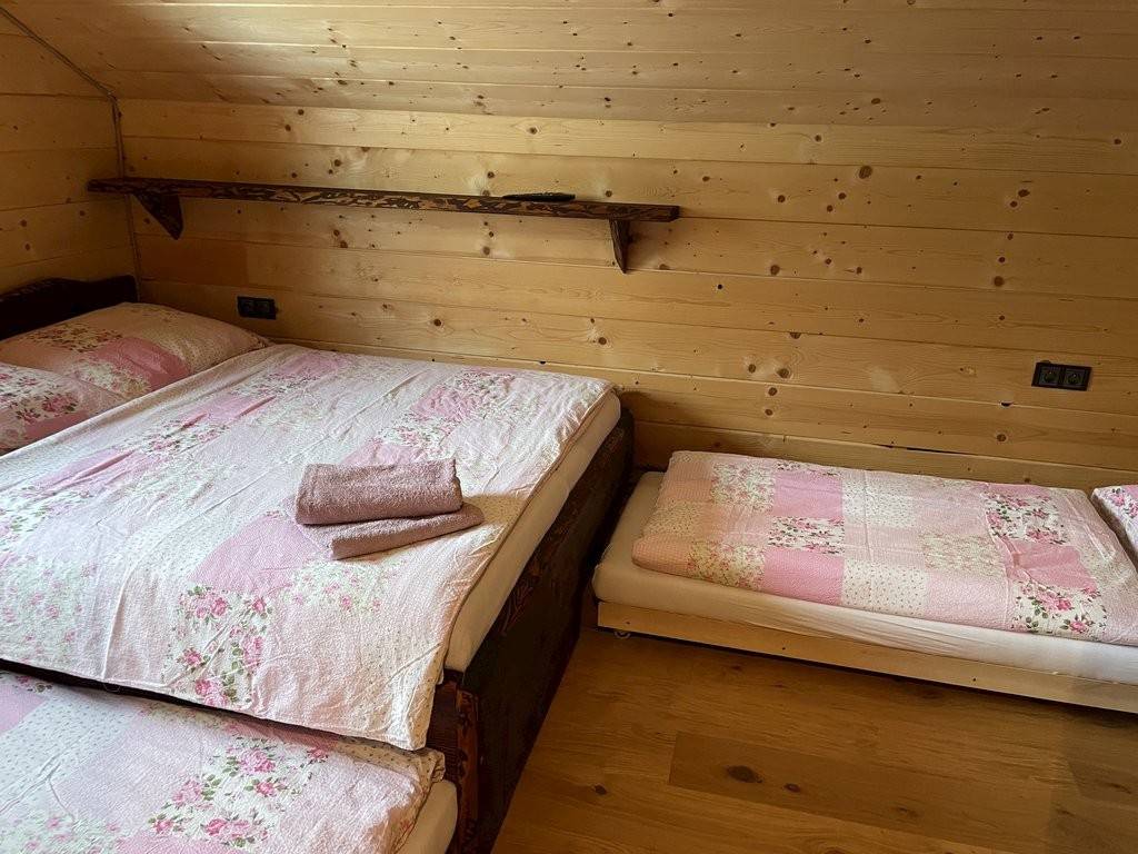 Spálňa, Chata Oliver, Mýto pod Ďumbierom