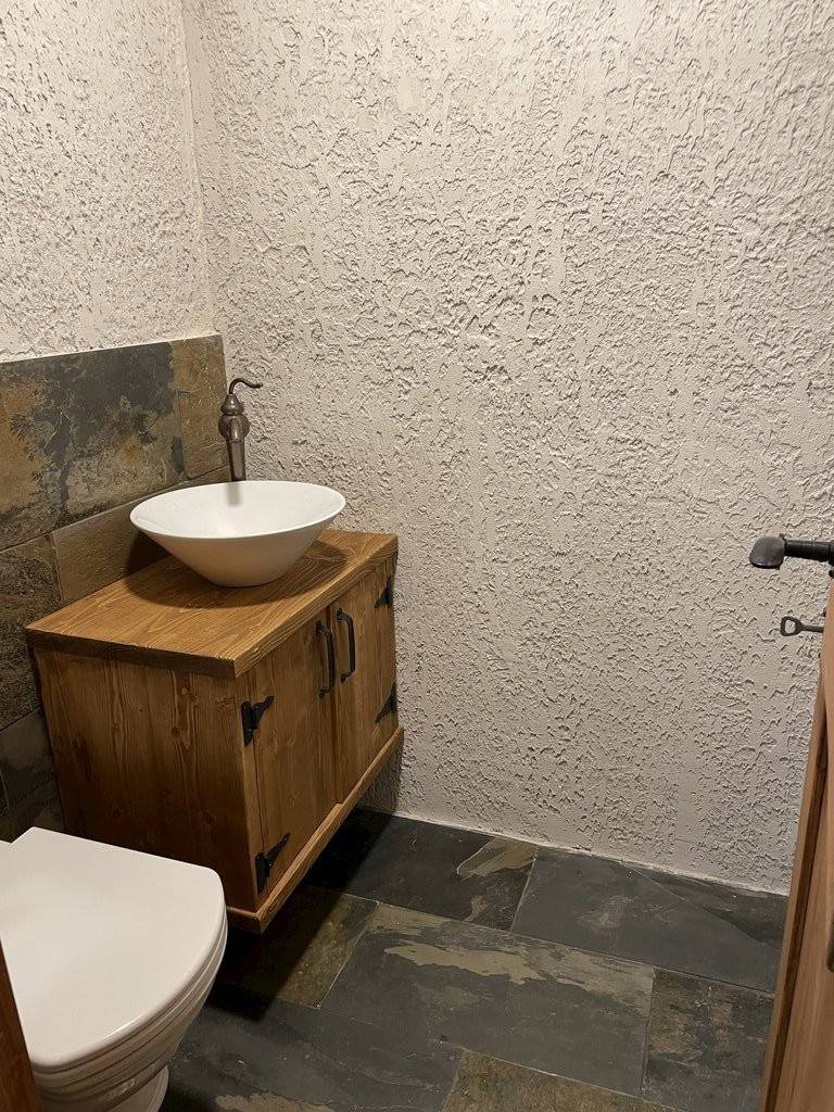 Samostatná toaleta, Chata Oliver, Mýto pod Ďumbierom