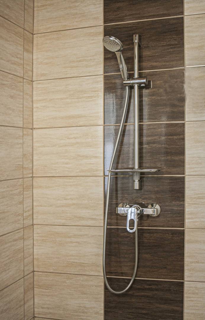 Kúpeľňa s toaletou, Chata pod lesom, Veľká Franková