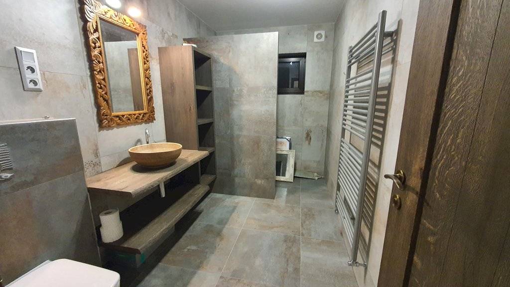 Kúpeľňa s toaletou, Chalupa Toscana, Valča