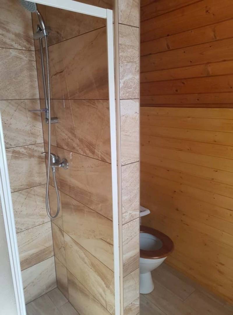 Kúpeľňa s toaletou, Chata Florián, Podhájska