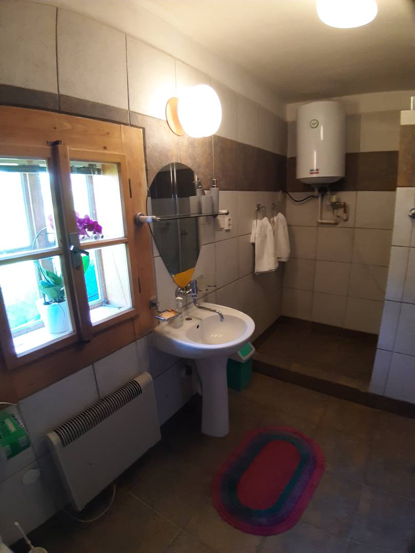 Kúpeľňa s toaletou, Drevenica v Zázrivej 243, Zázrivá