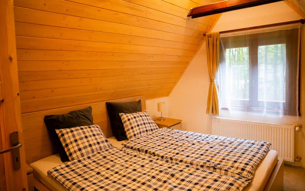 Spálňa, Chata Alpina Zoška, Modra