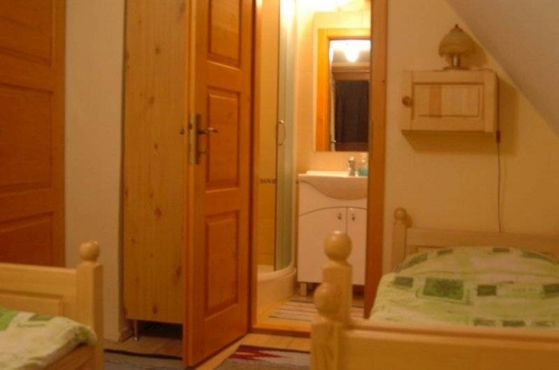 Spálňa, Chata Teplica, Brezovica