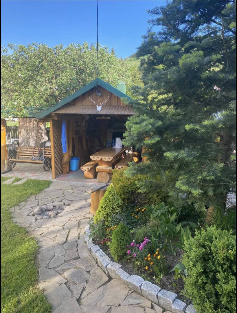 Terasa, Ubytko u deda, Zázrivá