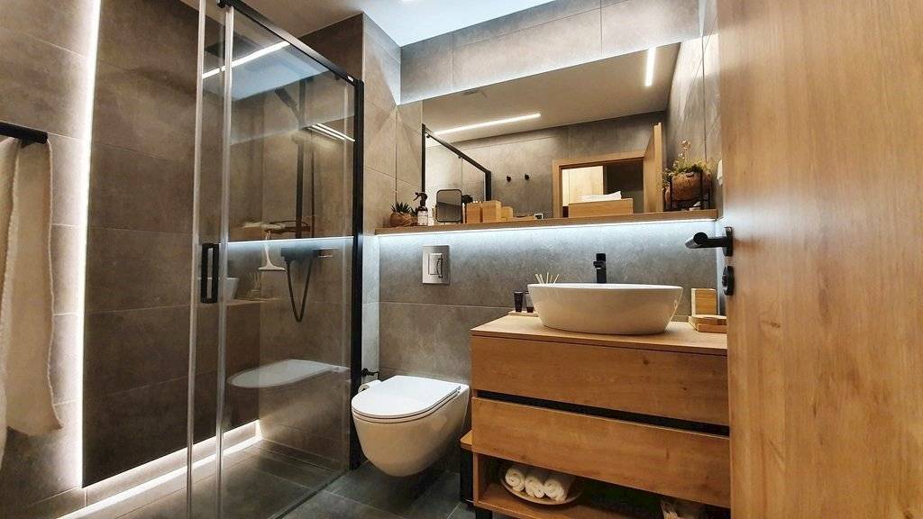 Kúpeľňa s toaletou, Apartmán Y32 Hillside, Dolný Kubín