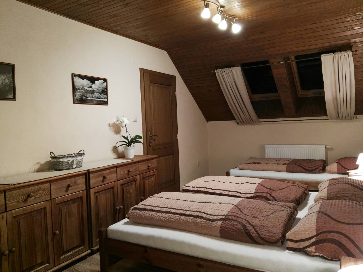 Spálňa, Chata Lucka, Mýto pod Ďumbierom