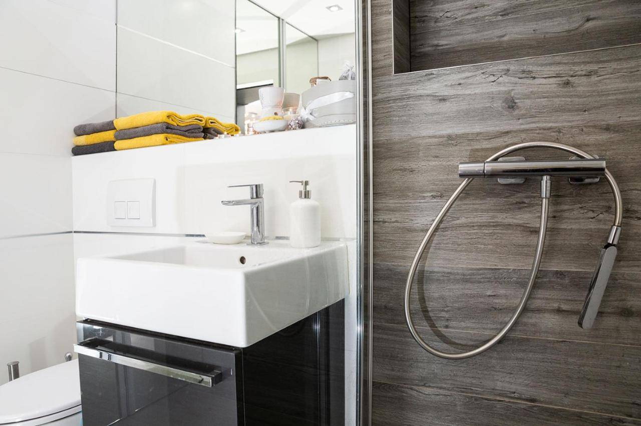 Kúpeľňa s toaletou, Mattina e Sera Apartment, Banská Bystrica