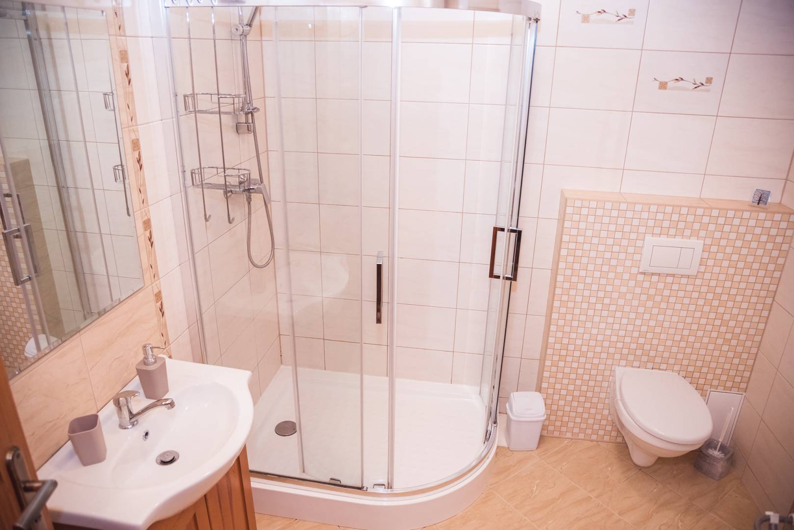 Kúpeľňa s toaletou, Drevenica pod Troma Korunami, Červený Kláštor