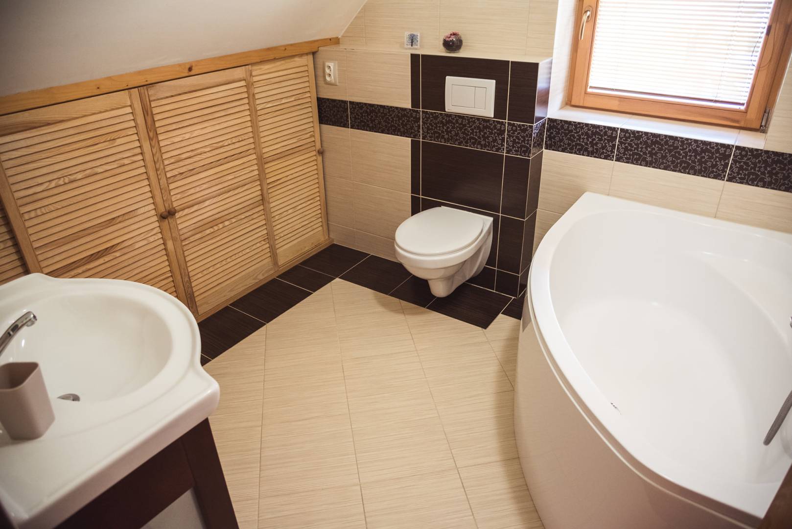 Kúpeľňa s toaletou, Drevenica pod Troma Korunami, Červený Kláštor