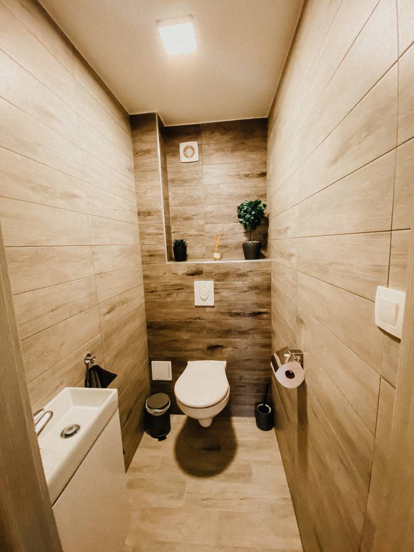 Samostatná toaleta, Chata pod Martinkami, Martin