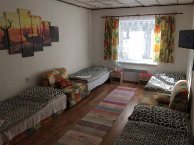 4-lôžková spálňa s oddelenými posteľami, prístelkami a LCD TV, Chata Holanka, Látky