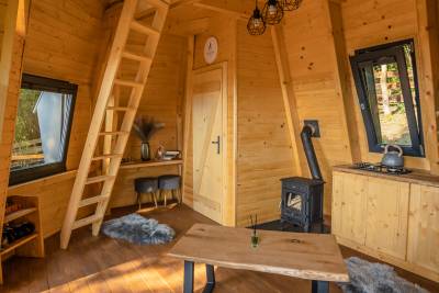 Obývačka s krbom, Diamond Cabin Orava, Párnica