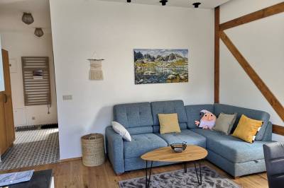 Apartmán 7 – obývačka s gaučom (prístelka pre 2 osoby), APARTMÁN 7, Vila Kollár Apartmány, Vysoké Tatry