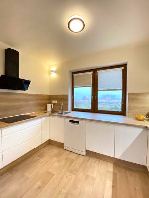 Plne vybavená kuchyňa, Panorama Home Valča, Valča