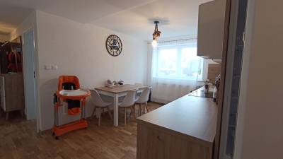 Kuchyňa s jedálenským kútom, Panoramatický apartmán Tatry, Nová Lesná