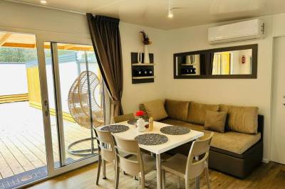 3-spálňový dom - obývačka s gaučom, 3-spálňový dom, Brand new mobile house - Soline Beach, Biograd na Moru