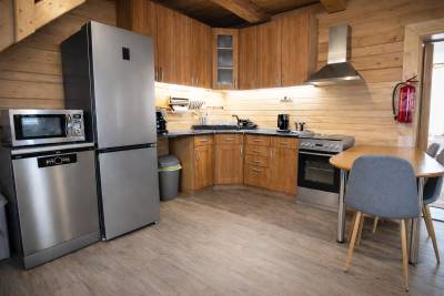 Chata pri Kaštieli Longevity Nature Retreat, Necpaly