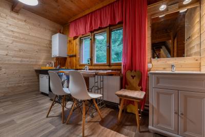 Spoločenská miestnosť, Chata v Jasenovej, Jasenová