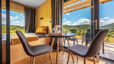 Sedenie s výhľadom, Kutica u Lohajov, Nová Baňa