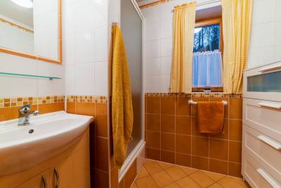 Kúpeľňa so sprchovým kútom, Chata Sojka, Horná Lehota