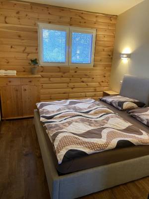 2-lôžková izba s manželskou posteľou, Chata pod lúkou, Banská Belá