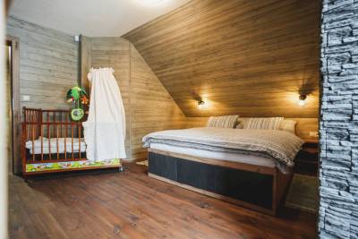 2-lôžková izba s manželskou posteľou, Chata Červená voda, Nižná Boca