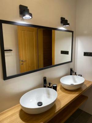 Kúpeľňa s 2 umývadlami, Chalet Tatras, Pribylina