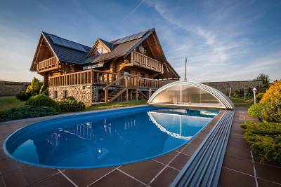 Ubytovanie v Lomnici s bazénom, Luxusný zrub, Veľká Lomnica
