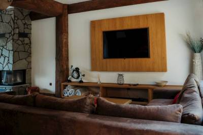 Obývačka s LCD TV, Mountain Chalets - Chalet u Orla, Valča