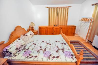 Spálňa s manželskou posteľou, Chata Paradise, Smižany