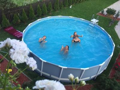 Bazén na záhrade, Dovolenkový dom Čarnica, Mlynky