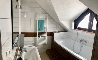 Kúpeľňa s vaňou, Zrub pod Poľanou, Detvianska Huta